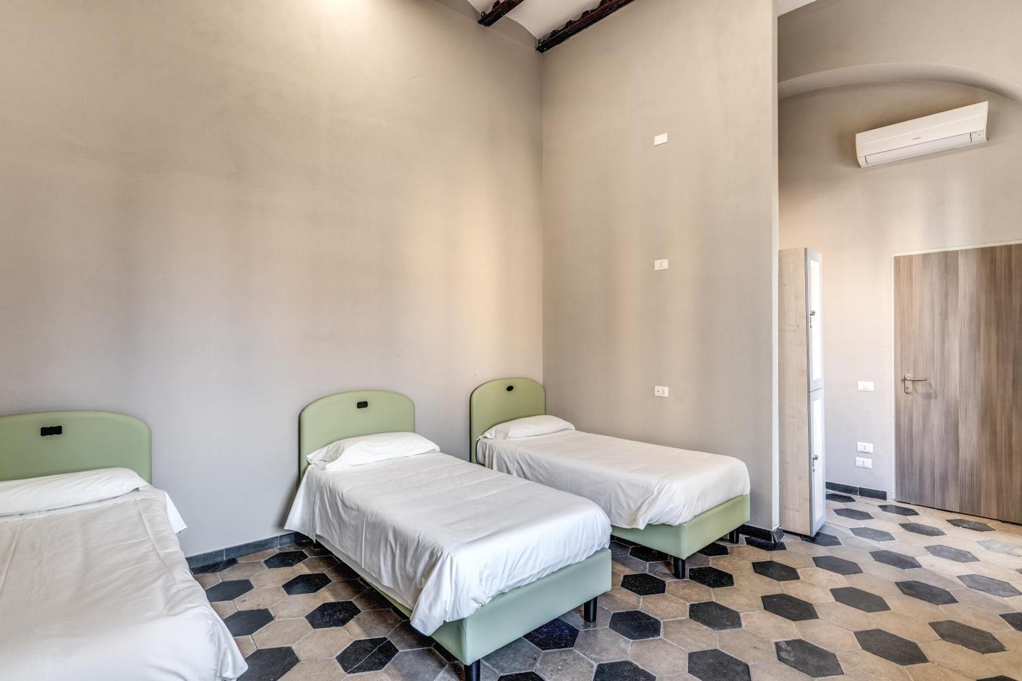 Borgo Ripa Urban Travel Hostel Рим Екстериор снимка