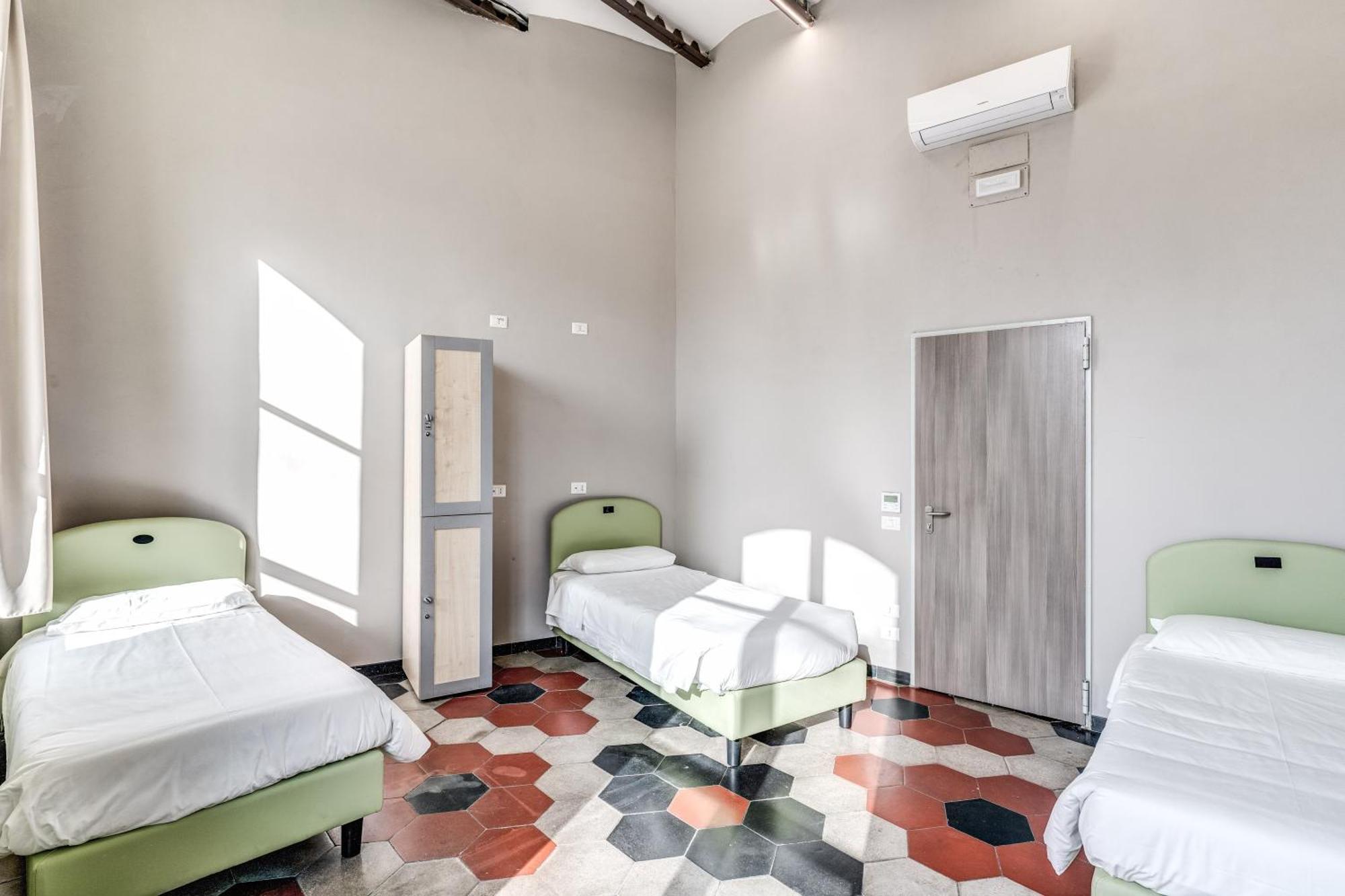 Borgo Ripa Urban Travel Hostel Рим Екстериор снимка
