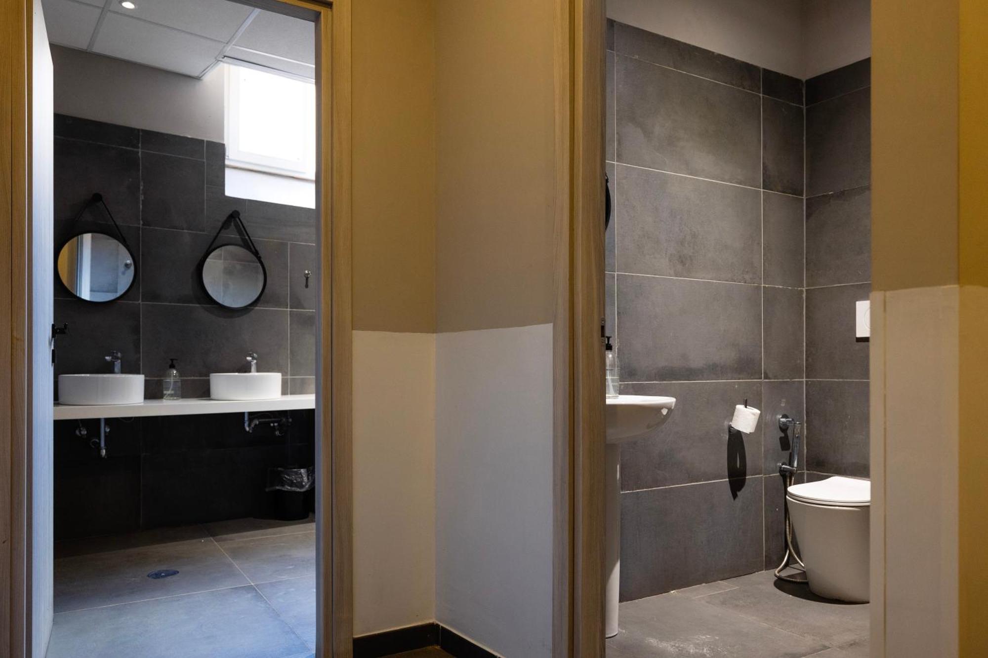 Borgo Ripa Urban Travel Hostel Рим Екстериор снимка