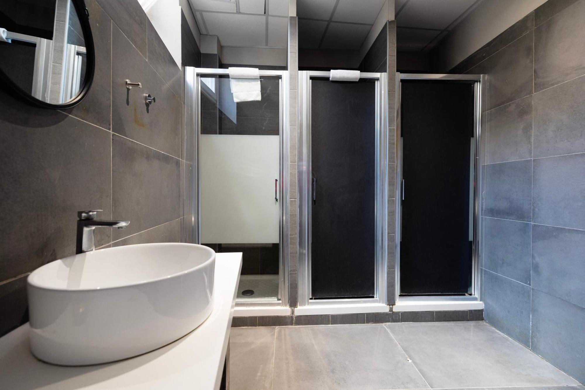 Borgo Ripa Urban Travel Hostel Рим Екстериор снимка
