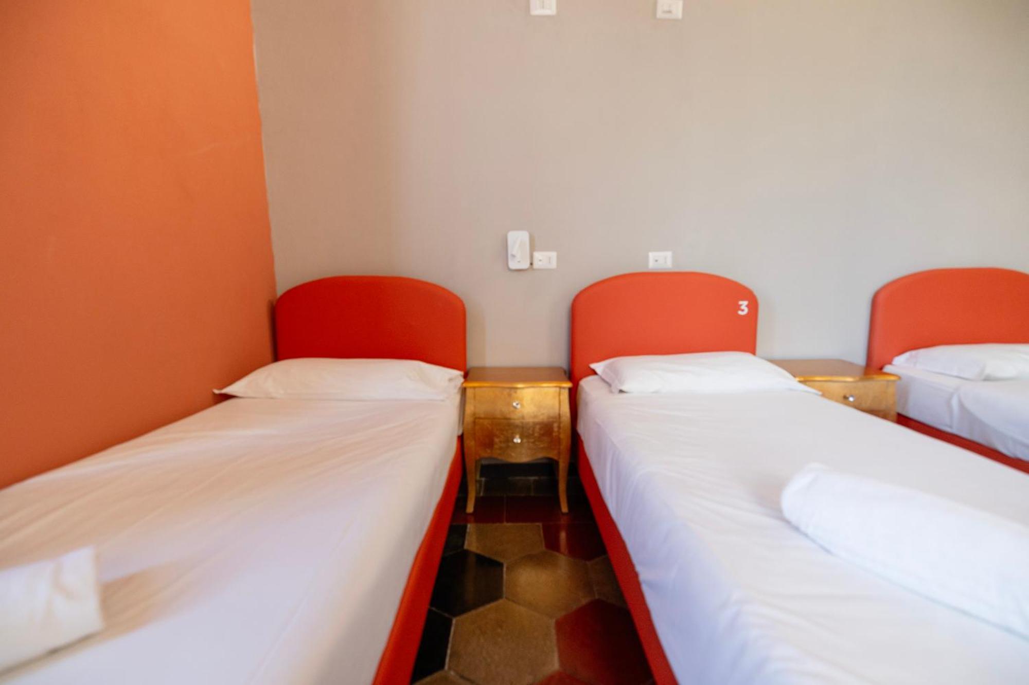 Borgo Ripa Urban Travel Hostel Рим Екстериор снимка