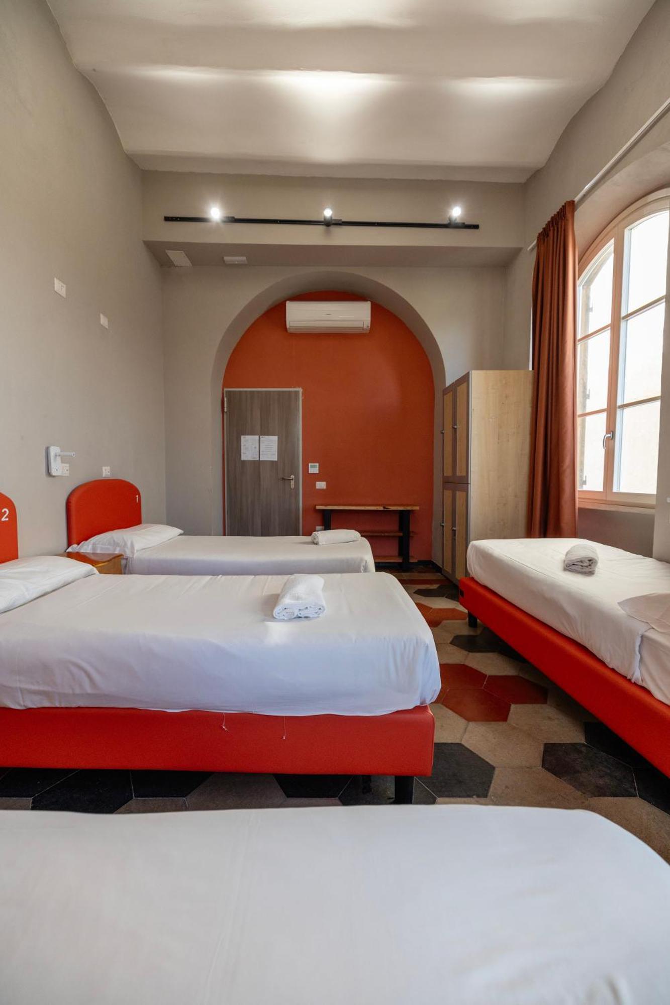 Borgo Ripa Urban Travel Hostel Рим Екстериор снимка